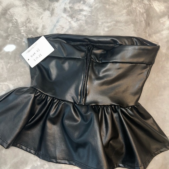 Black faux leather Crop Top - Picture 2 of 2